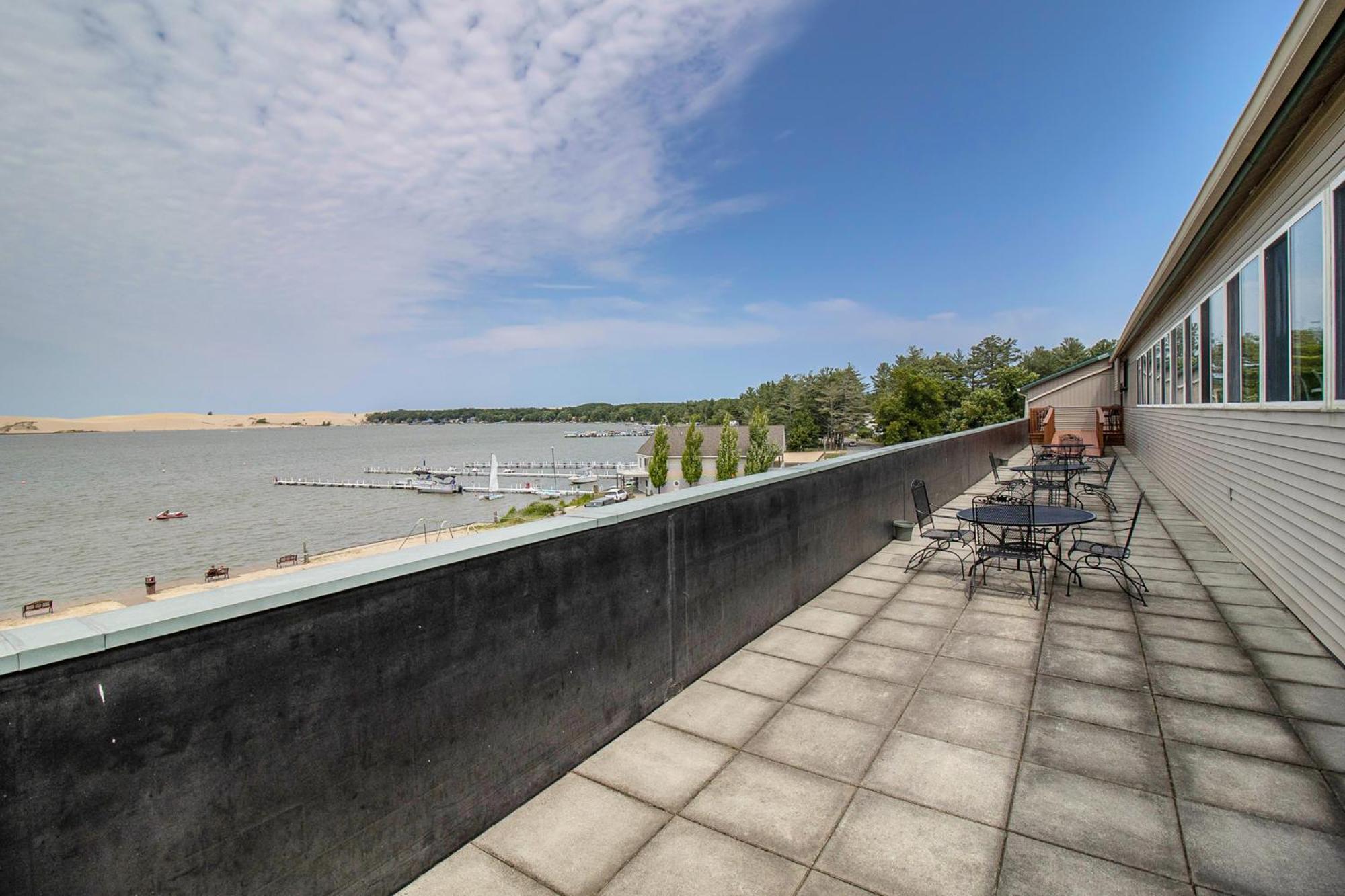 Dunes Waterfront 3* Mears