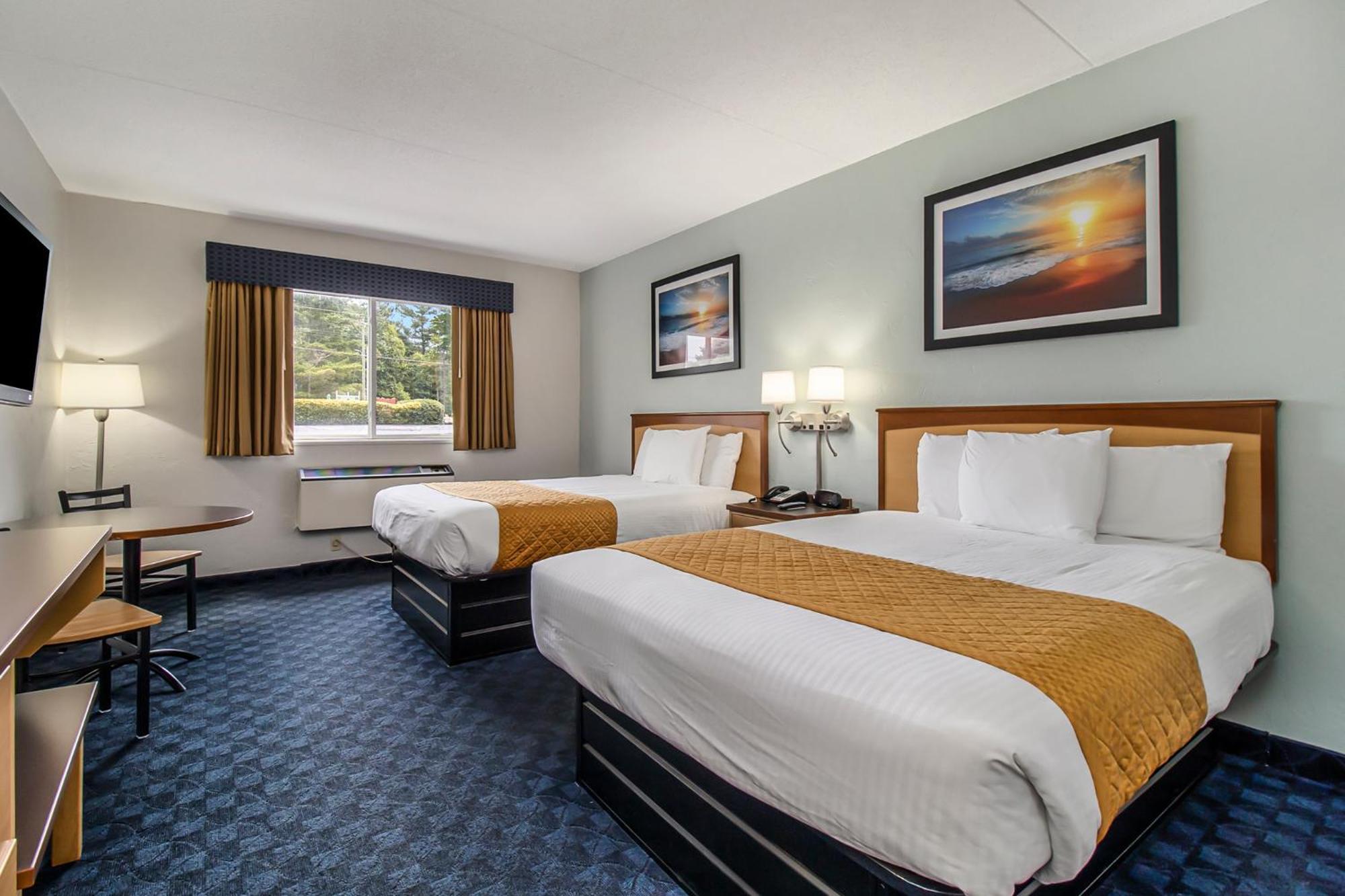 Dunes Waterfront Hotel