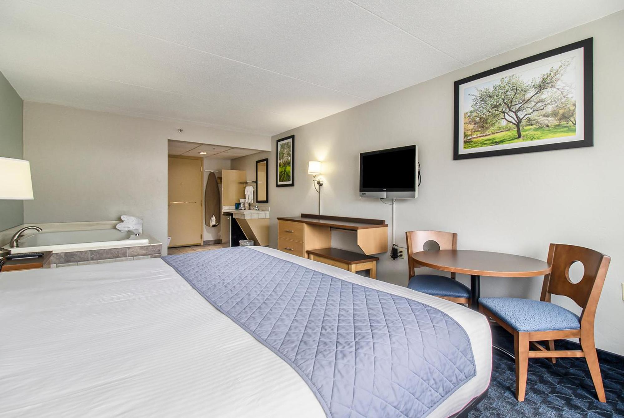 Dunes Waterfront Hotel 3*