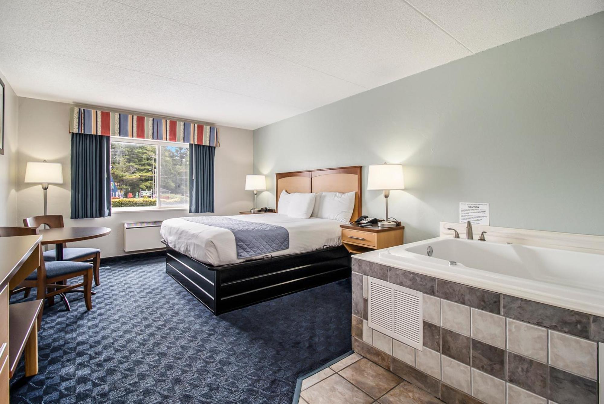 Dunes Waterfront 3*