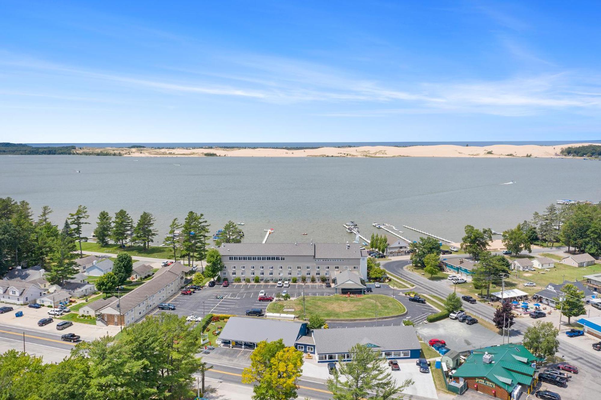 Hotel Dunes Waterfront