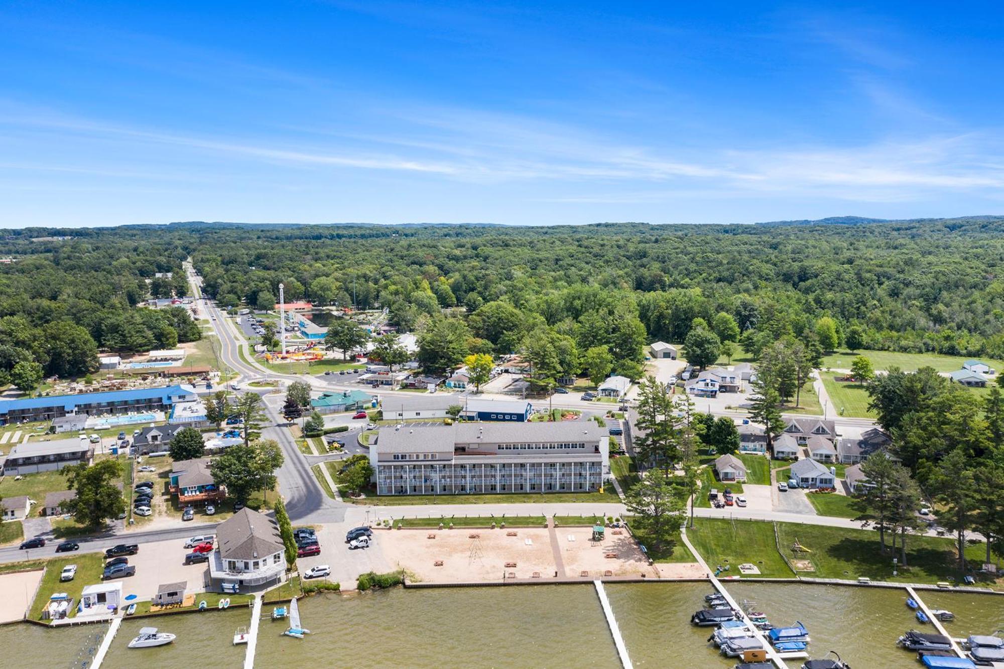 Dunes Waterfront Hotel 3*