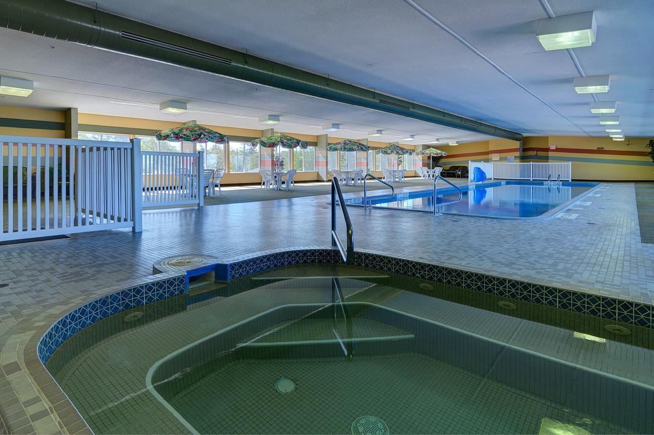 Dunes Waterfront 3*